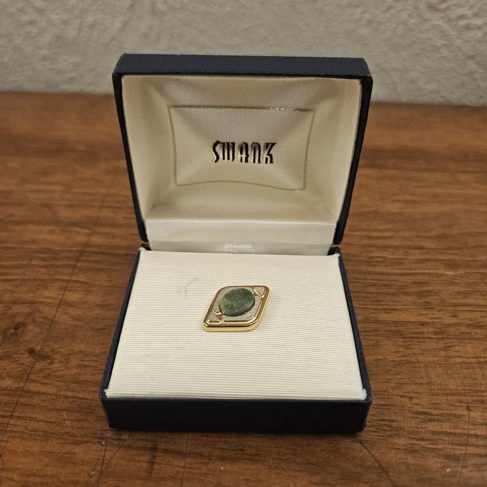 Vintage Swank Genuine‎ Jade Stone Tie Tack Set In Gold Tone In Box